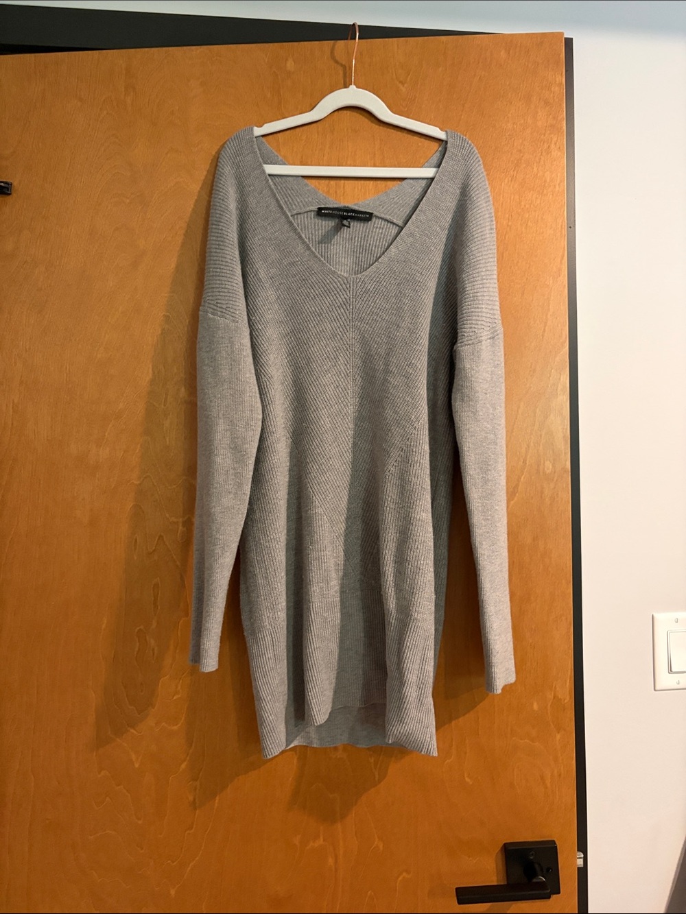 Vince Gray Ribbed V-Neck Longline Sweater